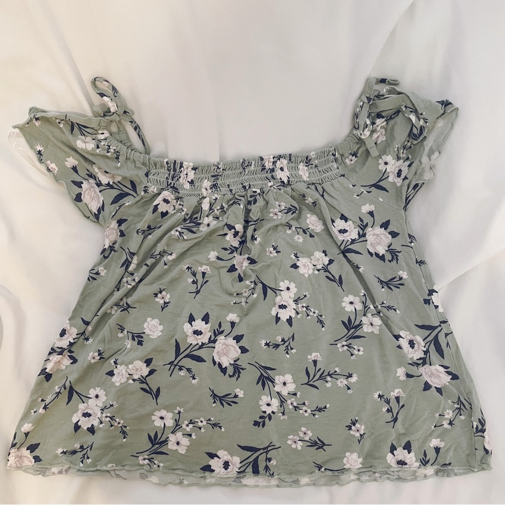 American eagle soft & sexy off the shoulder top